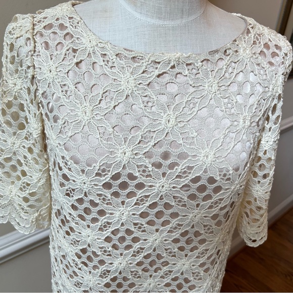 JAX (Black Label) – Cream/Off White Over Tan Crochet Lace Overlay Special Dress - Picture 5 of 17